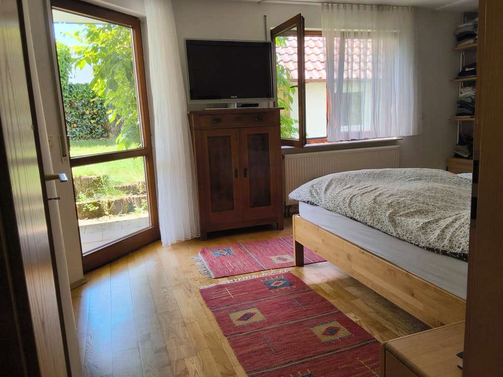 Immobilie in Schwieberdingen - Großzügige Erdgeschosswohnung in Zweifamilienhaus in Schwieberdingen von PRIVAT zu verkaufen. - Bild 4
