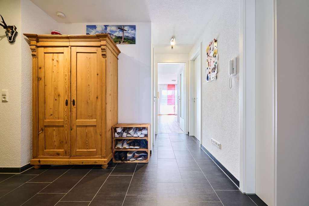 Immobilie in Dettenhausen - Bequem, modern und zentrumsnah: 
4-Zimmer-ETW mit Aufzug und Garage - Bild 3