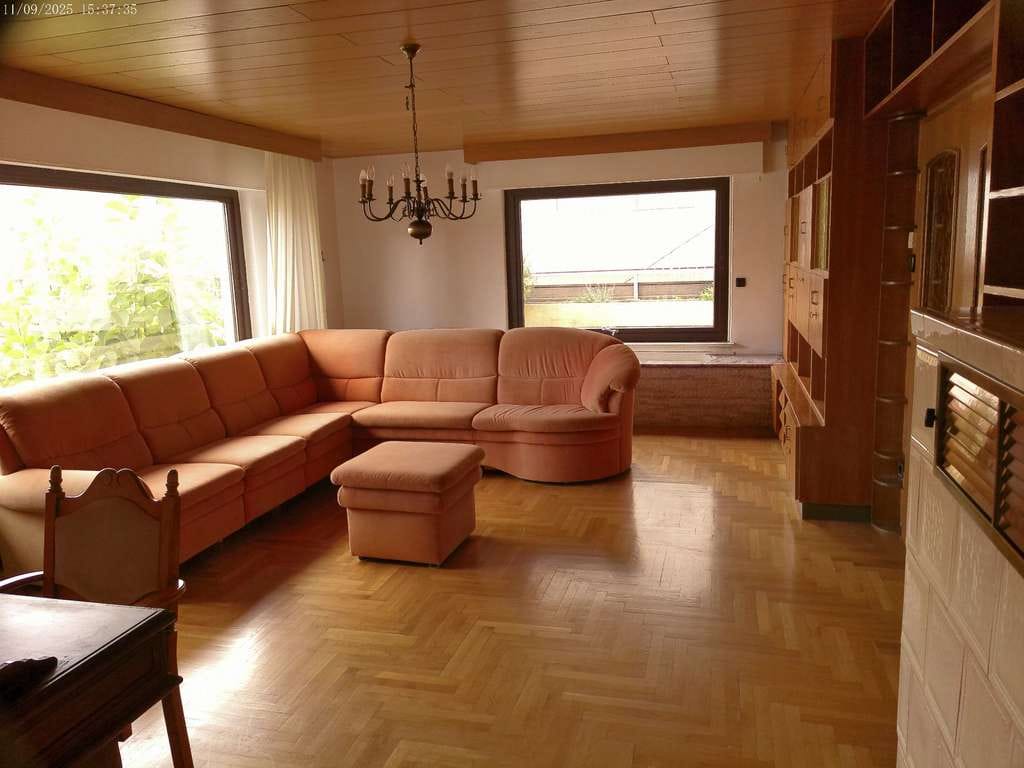 Immobilie in Oberstenfeld - Anspruchsvolles freistehendes Einfamilienhaus in guter, ruhiger Lage von Oberstenfeld! - Bild 4