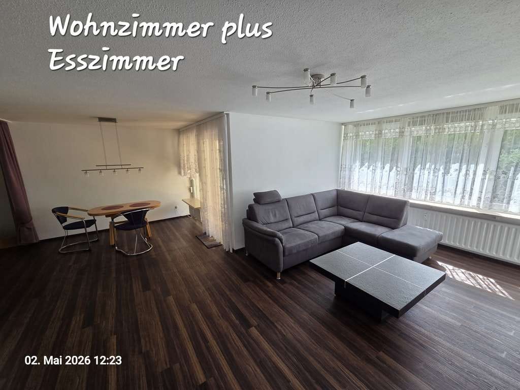 Immobilie in Freiberg am Neckar - Lichtdurchflutete 2,5-Zimmer-Wohnung mit Balkon, Garage und Gartennutzung - Bild 2