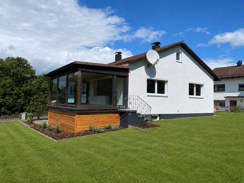 Immobilie in Pappenheim - Einziehen statt sanieren: Familienhaus mit Sauna, Garten & ohne Maklerprovision - Bild 0