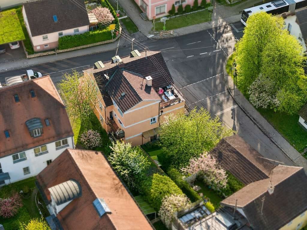 Immobilie in Markt Schwaben - Vermietetes Wohn- und Geschäftshaus in zentraler Lage von Markt Schwaben - Bild 2