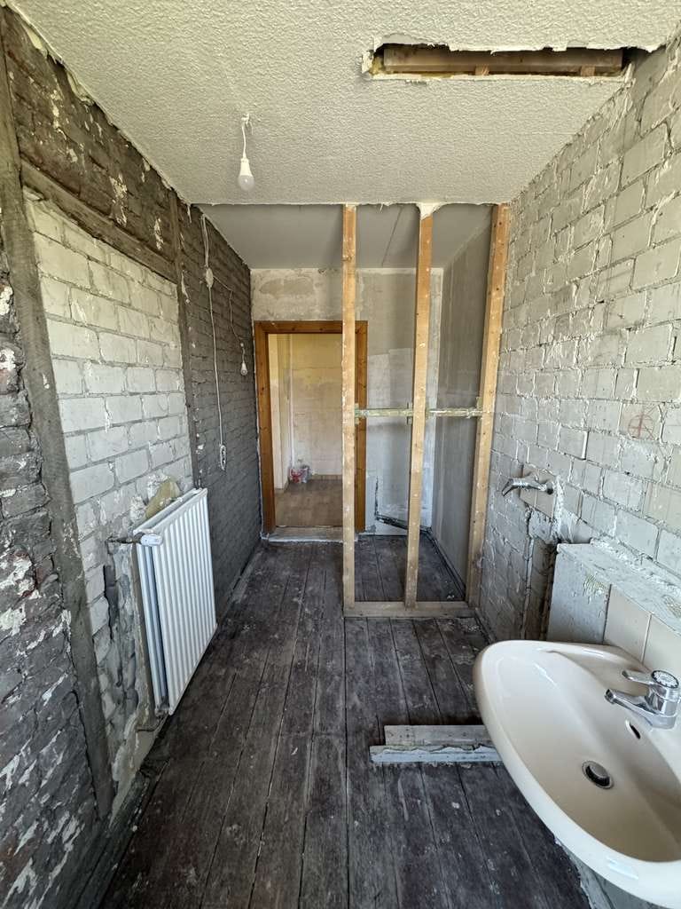 Immobilie in Menden - Herrlicher Garten! Große Eigentumswohnung mit 6 Zimmern, 2 Garagen und Garten - Bild 2
