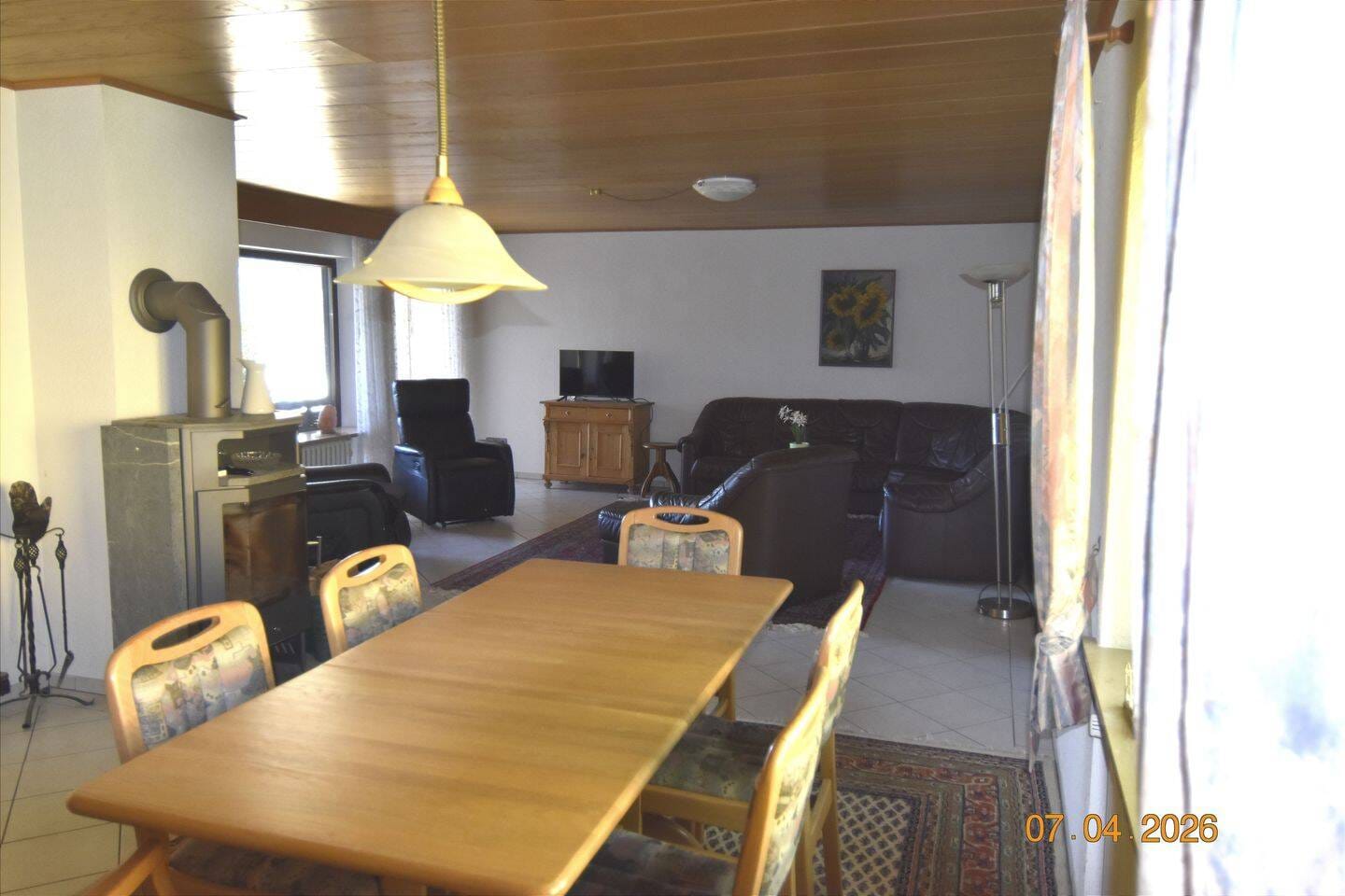 Immobilie in Scheinfeld - Geräumiges Familienhaus mit Terrasse in Burgambach, Scheinfeld - Bild 2