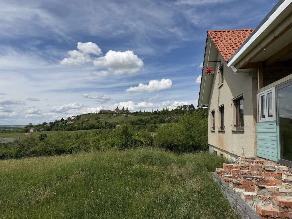 Immobilie in Laucha an der Unstrut - Wochenendhaus auf incl. 1ha Grundstück von privat  - Bild 1
