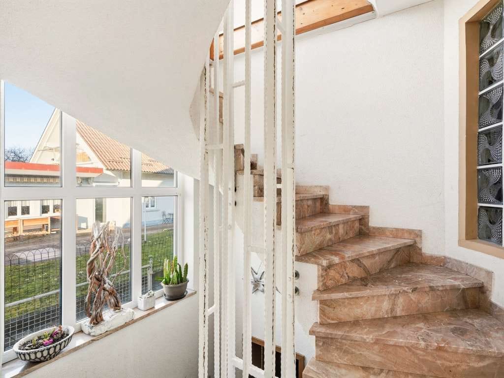 Immobilie in Pfullendorf - Gepflegtes Dreifamilienhaus
in ruhiger Wohnlage - komplett vermietet - Bild 4