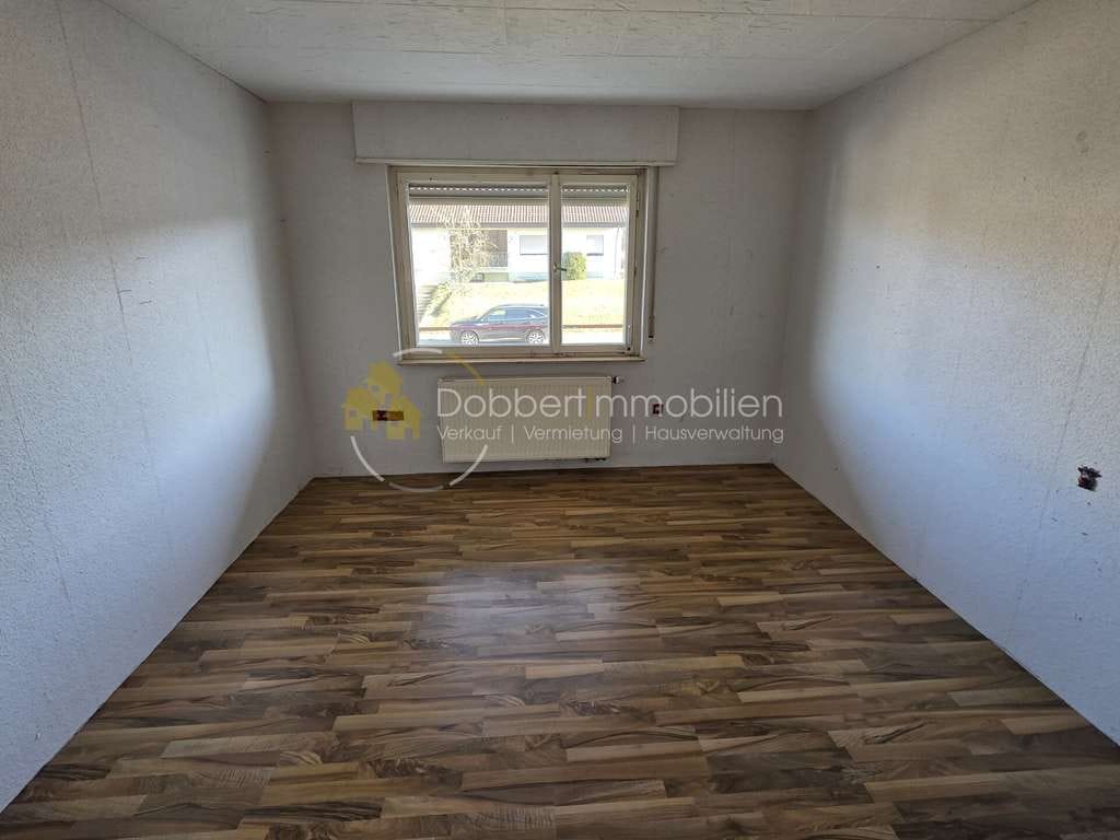 Immobilie in Wüstenrot - 2-Familienhaus in bester Sonnenlage mit großem Potenzial und Weitblick über Wüstenrot - Bild 4