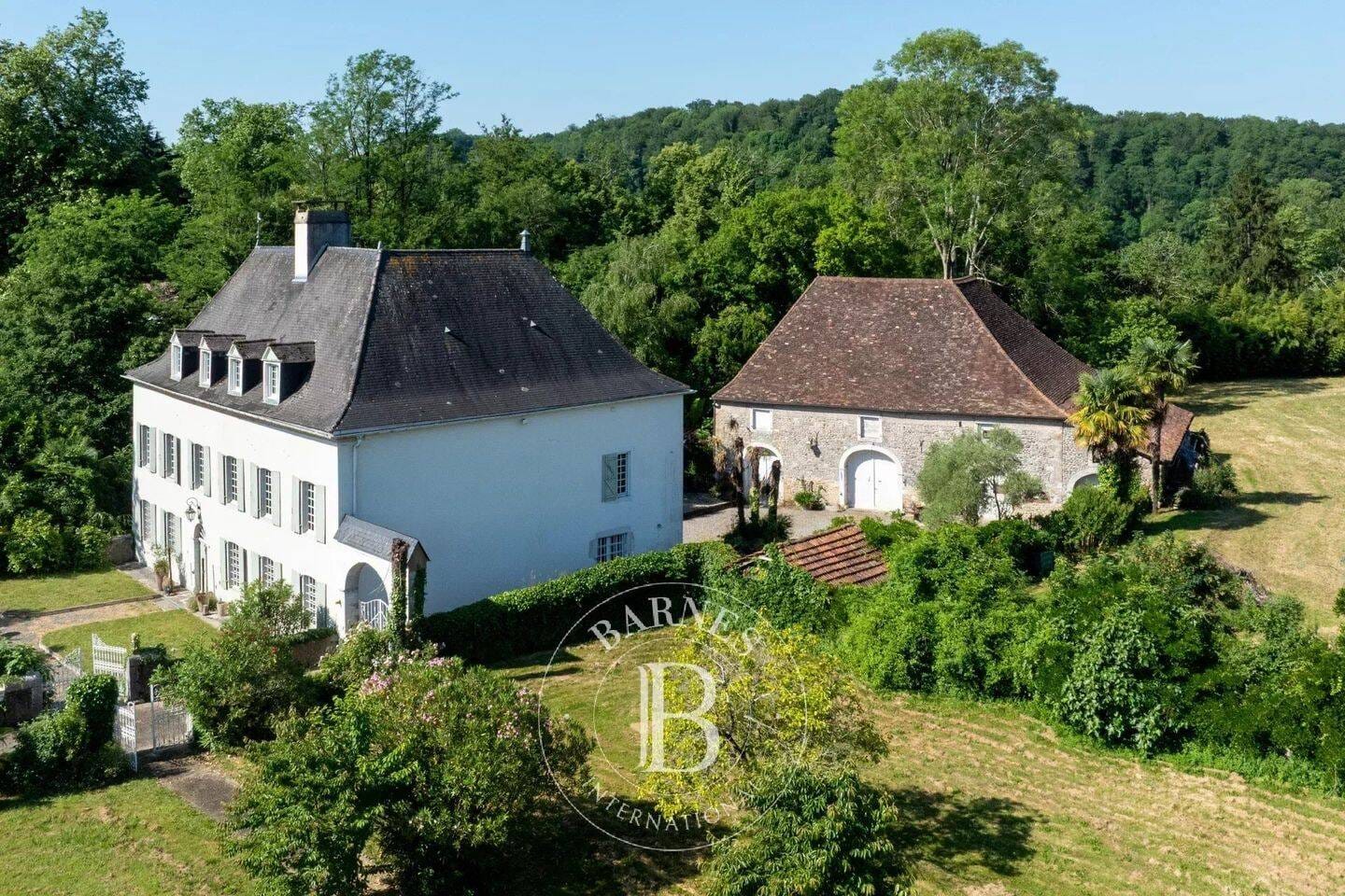 Immobilie in Erzhausen - Zwischen Navarrenx und Sauveterre-de-Béarn, Elegantes Herrenhaus mit Privat-Zugang zum Fluss - Bild 2