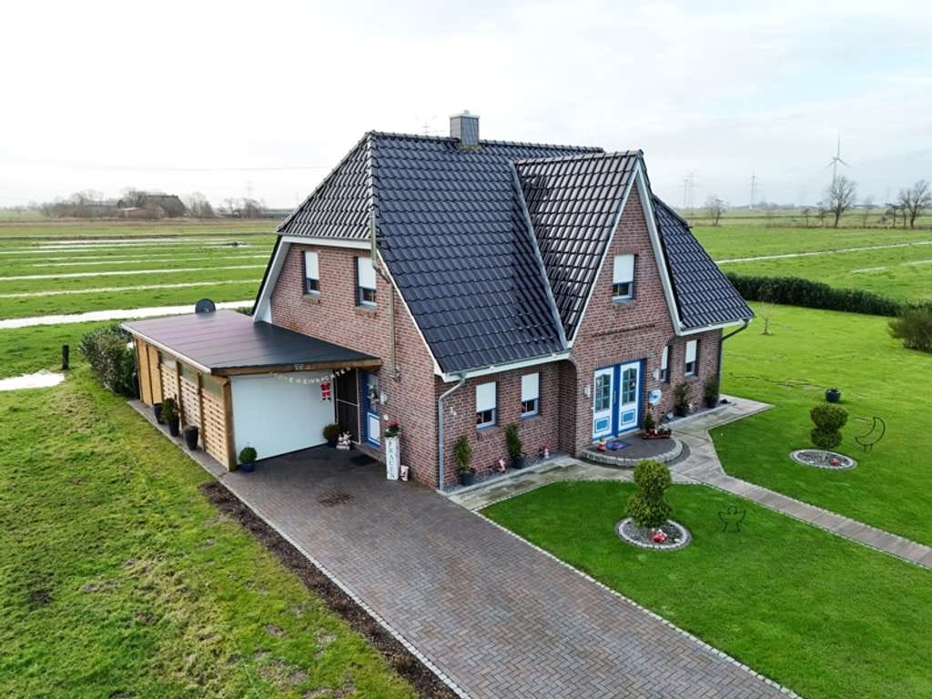 Immobilie in Landscheide - Alleinlage! - Neuwertiges Friesenhaus in KfW 55-Standard auf dem Lande - Bild 4