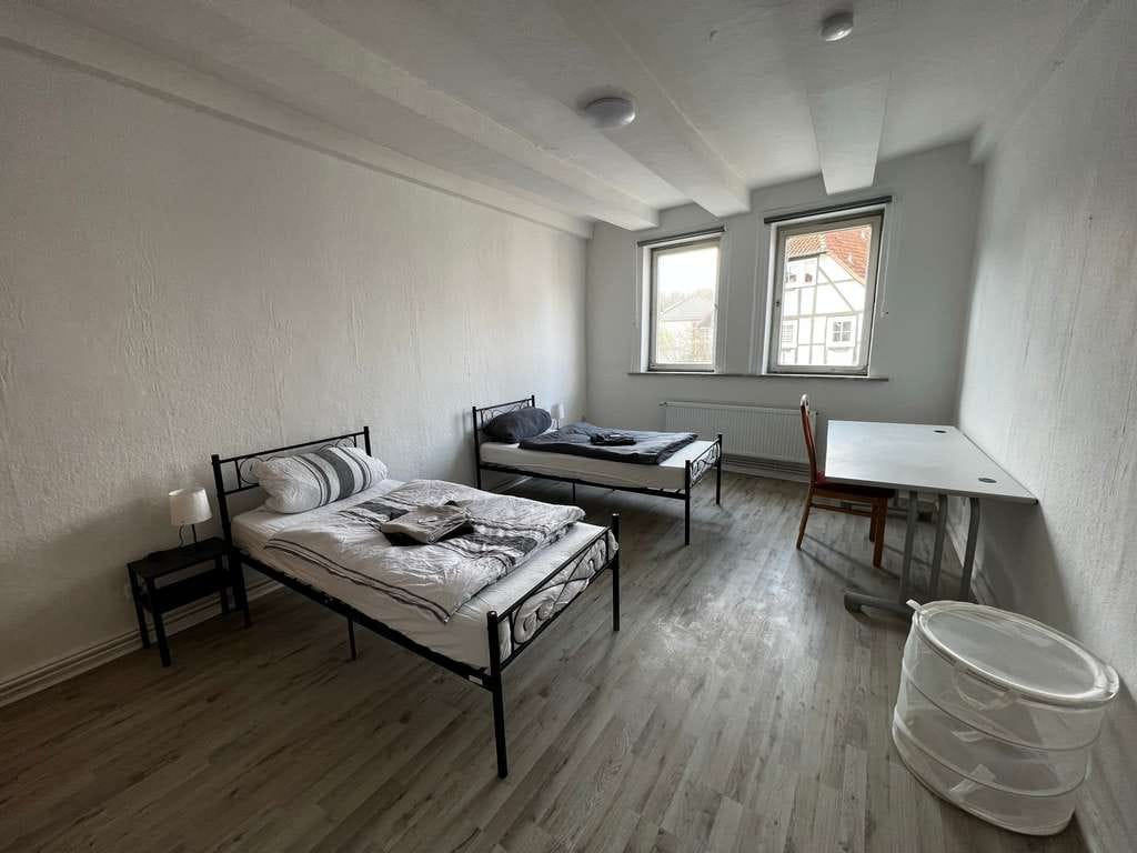 Immobilie in Bad Gandersheim - Modernisiertes Apartmenthaus mit 12 Schlafplätzen im Zentrum von Bad Gandersheim - Bild 3