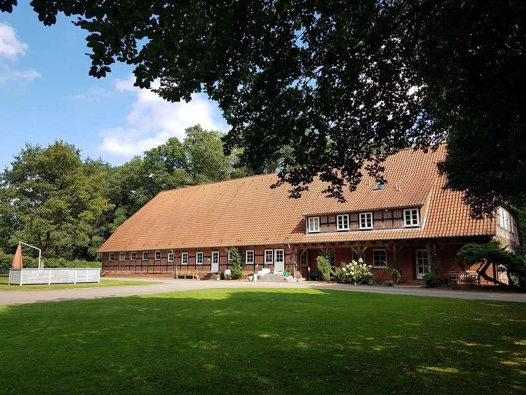 Immobilie in Undeloh - Romantisches Fachwerk-Anwesen - Bild 2