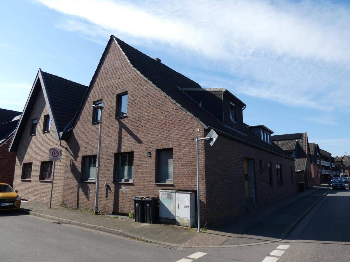 Immobilie in Bocholt - Stadtnahes Reiheneckhaus im Wohnungseigentum in 46395 Bocholt zu verkaufen! - Bild 0