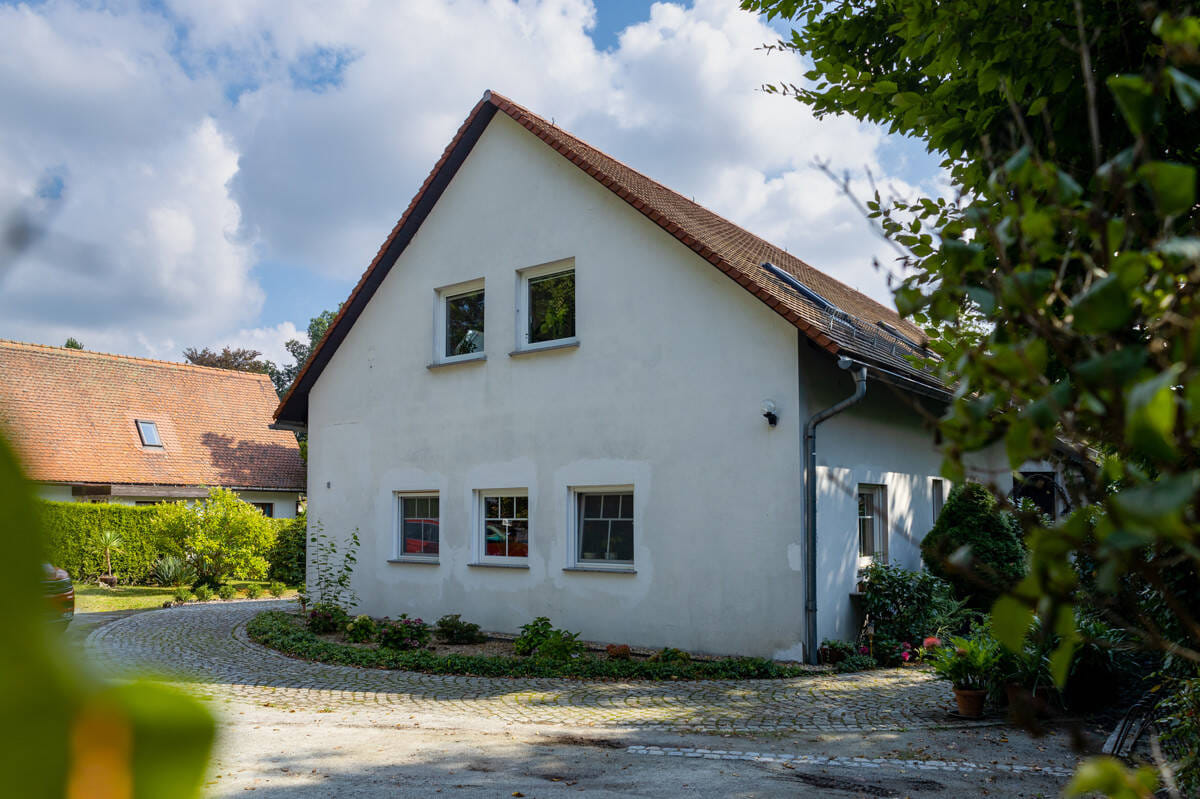 Immobilie in Bautzen - Budyšin - Vermietetes Mehrgenerationshaus in toller, ruhiger Lage von Bautzen! - Bild 2