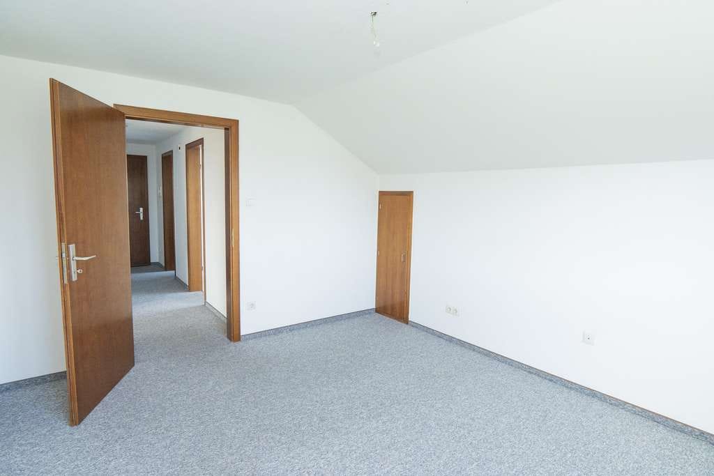 Immobilie in Werther - Helle 2-Zimmer-Dachgeschosswohnung mit Feldblick in verkehrsberuhigter Lage von Werther - Bild 4