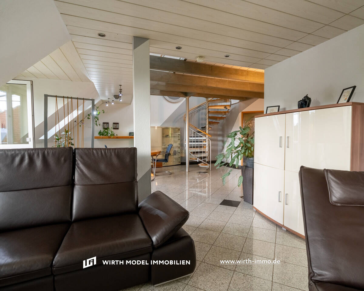 Immobilie in Schweinfurt - Großzügige Maisonette-WHG mit EBK, Balkon und TG-Stellplatz in zentraler ruhiger Lage |Erbbaurecht - Bild 4