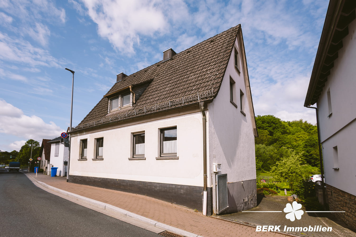Immobilie in Bessenbach - BERK Immobilien - Wohnen mit Charme und großzügigem Raumangebot in Keilberg - Bild 0