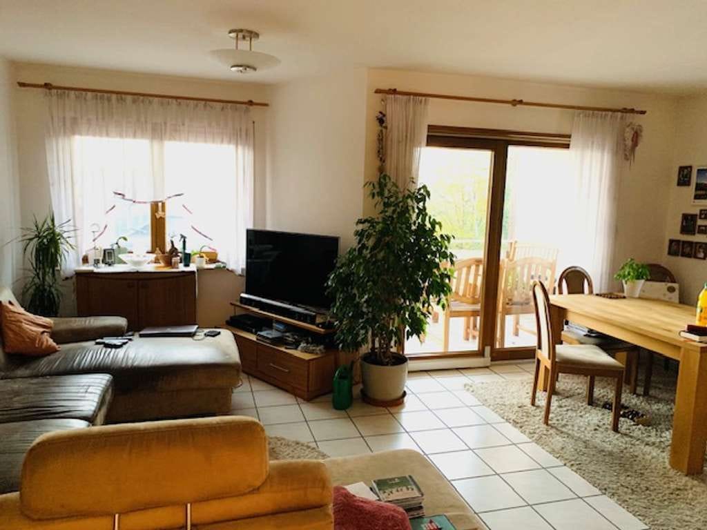 Immobilie in Löchgau - Helle 3 Zimmer EG-Wohnung mit Balkon - Bild 2