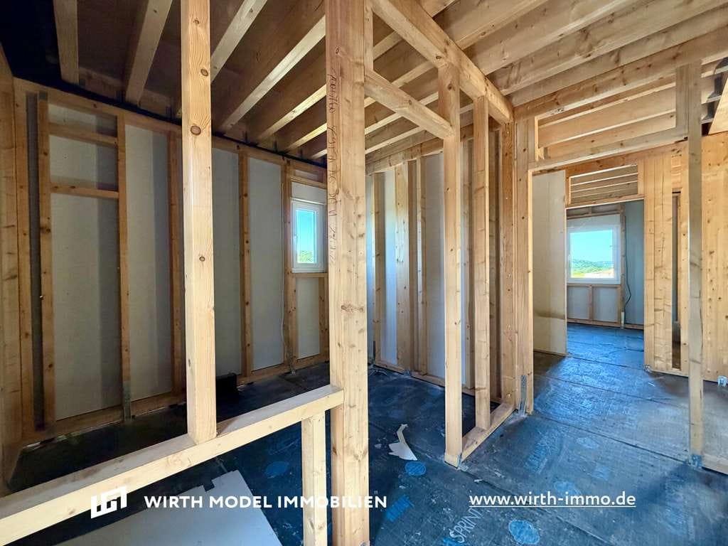 Immobilie in Maßbach - Freistehendes Einfamilienhaus zur individuellen Fertigstellung mit Grundstück in Hanglage - Bild 3
