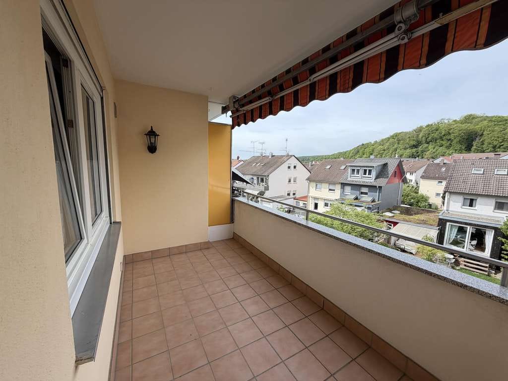 Immobilie in Neckartenzlingen - 2 Zimmer, Balkon, Stellplatz – alles da! - Bild 2