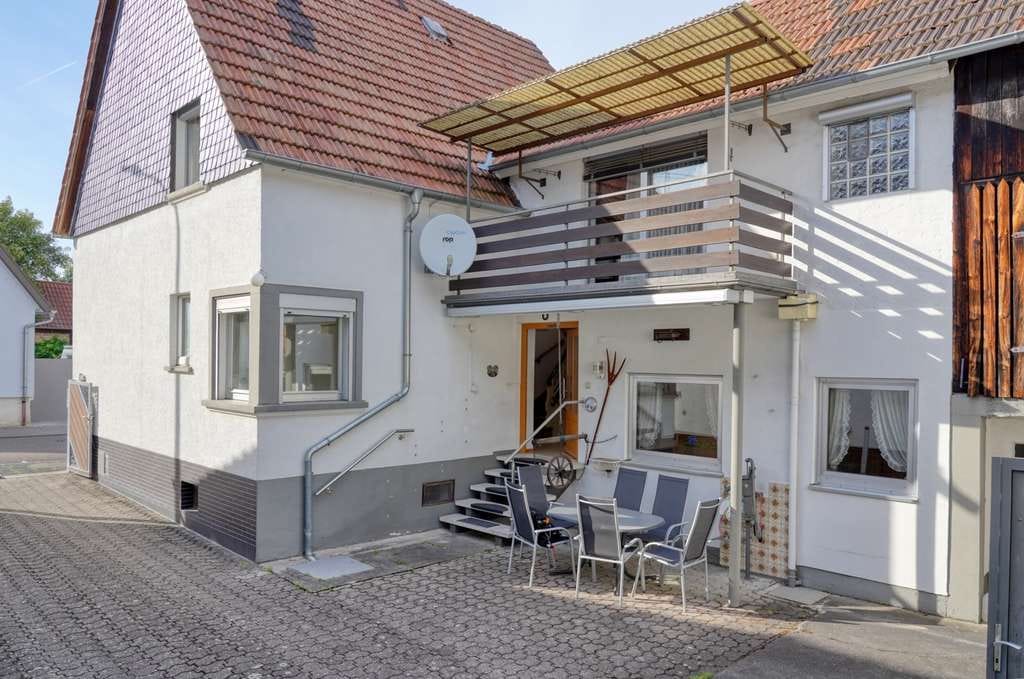 Immobilie in Jockgrim - Jockgrim: Gepflegtes EFH mit Hof, Scheune und Garten - Bild 2