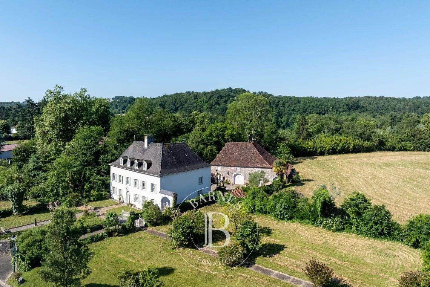 Immobilie in Erzhausen - Zwischen Navarrenx und Sauveterre-de-Béarn, Elegantes Herrenhaus mit Privat-Zugang zum Fluss - Bild 1