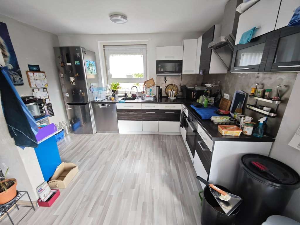 Immobilie in Niedernhall - Gepflegtes Wohnhaus mit 2 Wohneinheiten, 120 qm Scheune und Kombiheizung - Bild 4