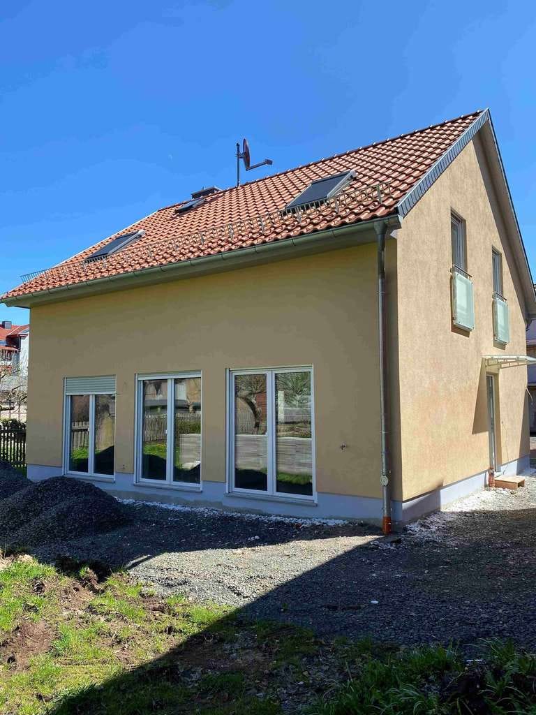 Immobilie in Friedrichroda - Wunderschöner Neubau mit großem Garten  - Bild 0
