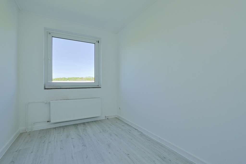 Immobilie in Schwalbach - Modernisierte 4-Zimmer-Wohnung mit Balkon in Schwalbach am Taunus - Bild 3