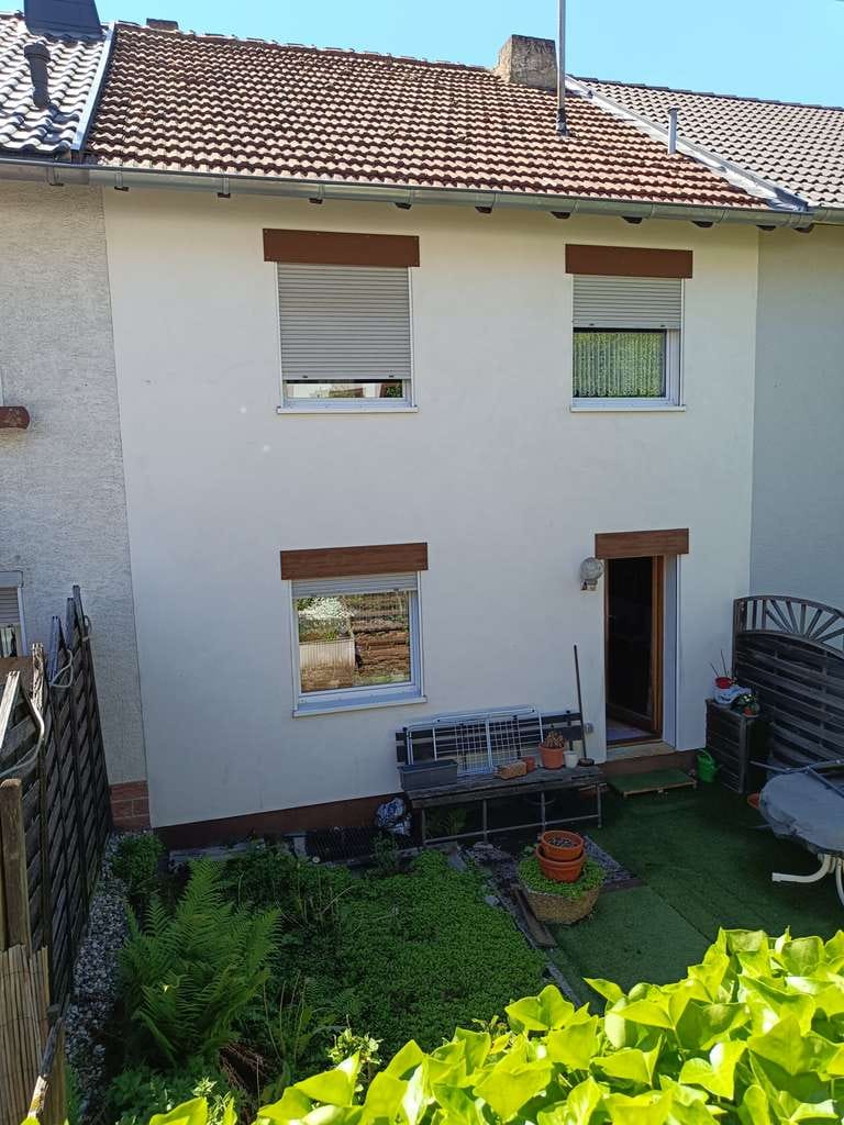 Immobilie in Ottweiler - Kurzfristig nutzbares 1 FH für die Kleinfamilie, Singles oder Paare - Bild 1