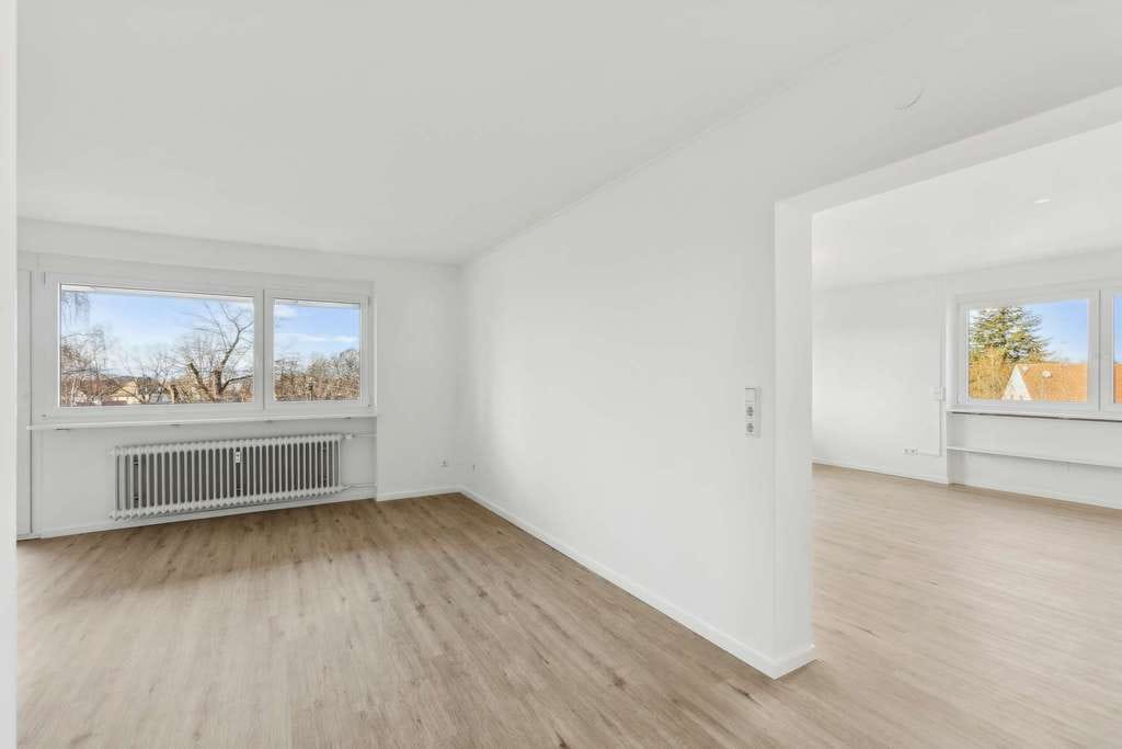 Immobilie in Staufen im Breisgau - Sanierte 4,5- Zimmer Wohnung in Staufen mit Blick zum Schloss und den Vogesen - Bild 3