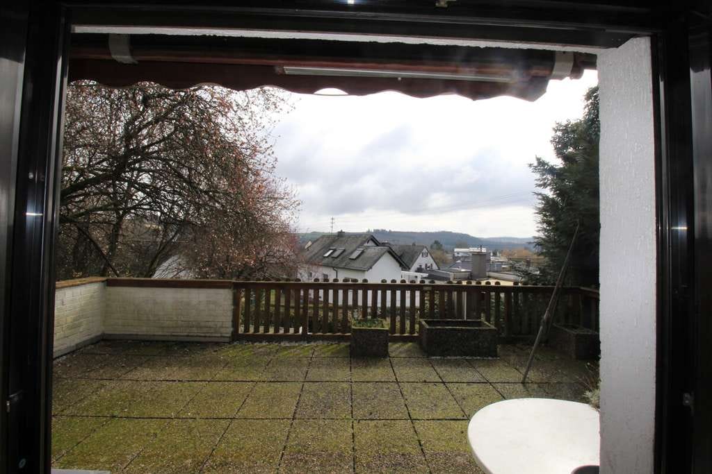 Immobilie in Idar-Oberstein - Haus mit tollem Fernblick - Bild 2