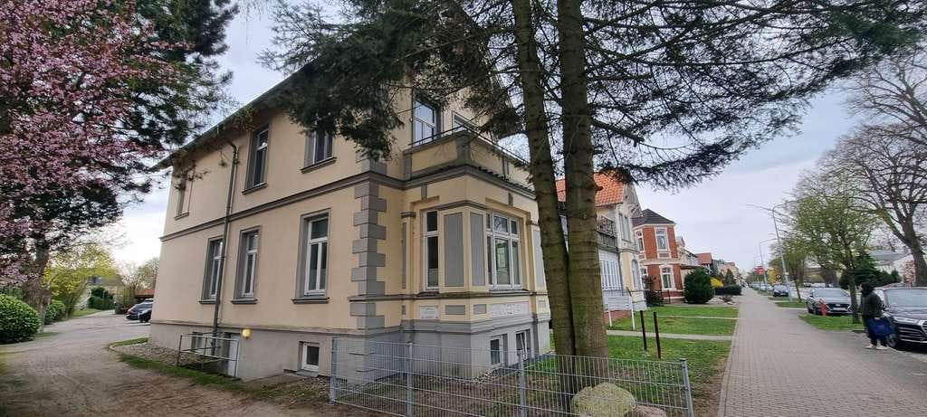 Immobilie in Ribnitz-Damgarten - Provisionsfreie 50 m² Maisonettewohnung im Zentrum von Ribnitz - Bild 2