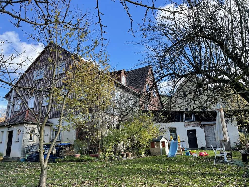 Immobilie in Jonsdorf - Denkmalgeschütztes Mehrfamilienhaus mit Scheune im Kurort Jonsdorf - Bild 4