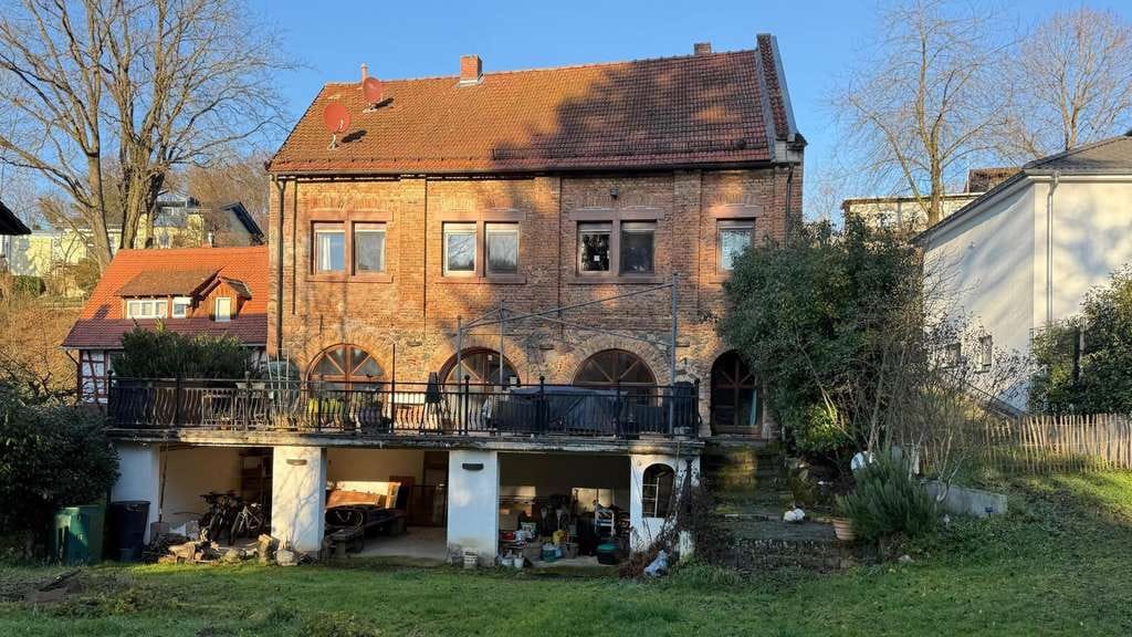Immobilie in Birkenau - Charme trifft Moderne - Einzigartiges Einfamilienhaus im historischen Tanzsaal  - Bild 1
