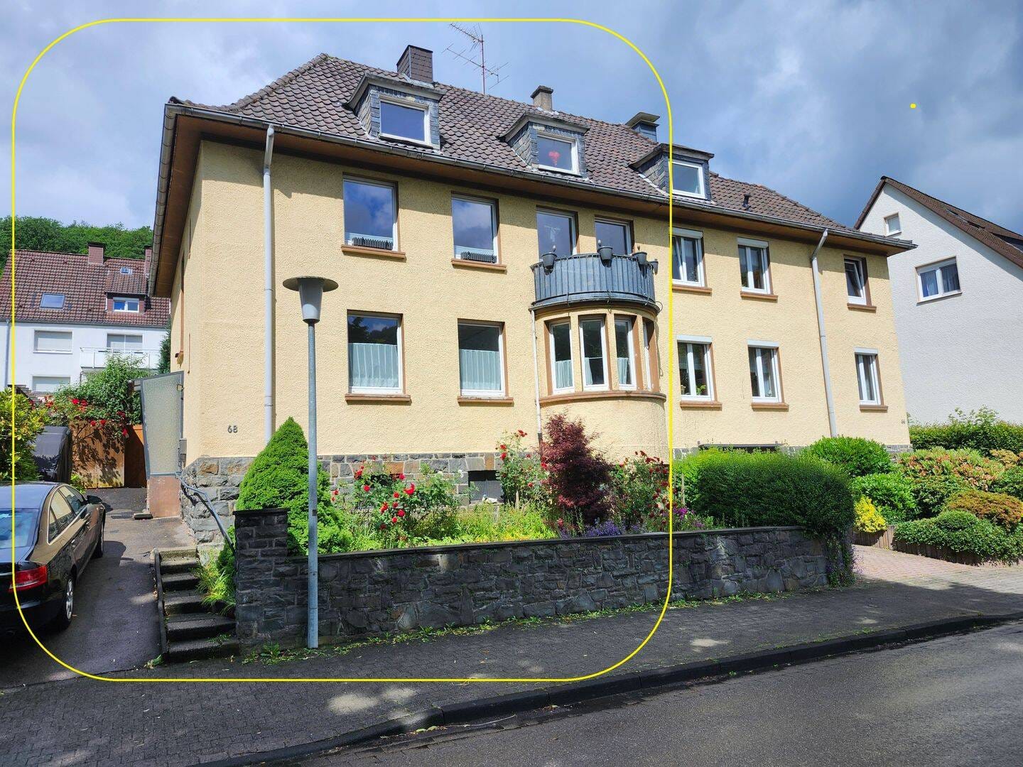 Immobilie in Nachrodt-Wiblingwerde - Wohnhaus Nachrodt-Wiblingwerde – vielseitige Immobilie mit vermieteter Wohnung und schönem Blick ins Lennetal - Bild 0