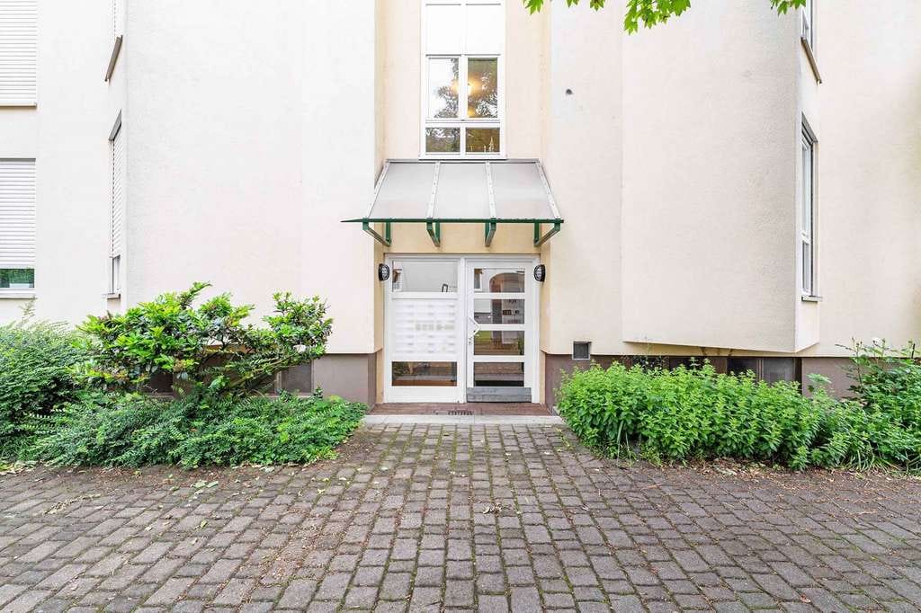 Immobilie in Herbolzheim - Helle 2-Zimmer-Wohnung mit überdachtem Balkon und Tiefgaragenstellplatz in Herbolzheim - Bild 0