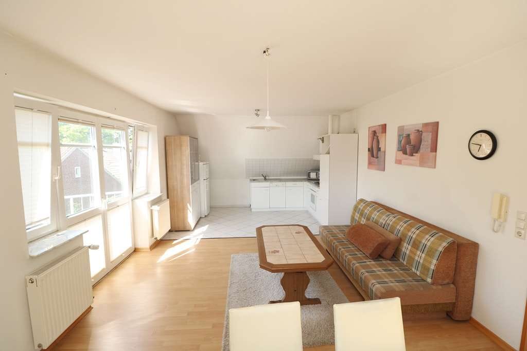 Immobilie in Cloppenburg - Topzentrale, gepflegte 2 Zi.- Eigentumswohnung mit Balkon, Aufzugsanlage nahe Pius-Stift - Bild 3