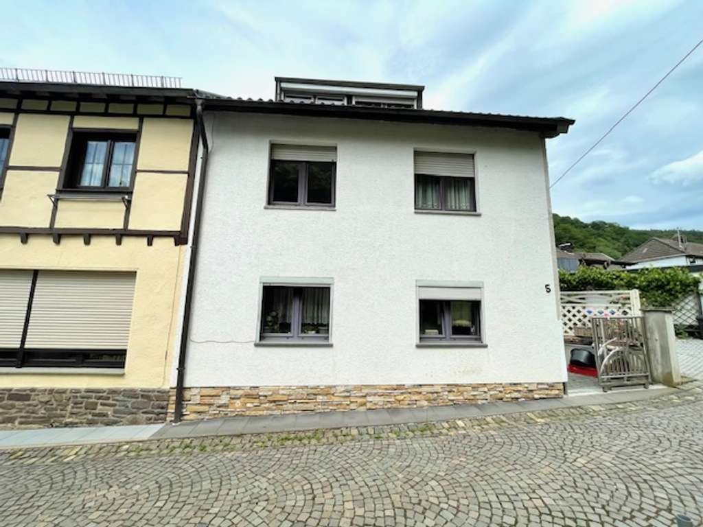 Immobilie in Heimbach - Charmantes Reiheneckhaus mit viel Potential in Heimbach - Bild 0