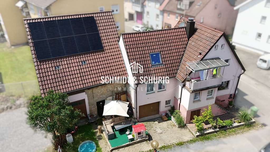 Immobilie in Kürnbach - Einfamilienhaus mit Potenzial – mit Balkon und Keller in ruhiger Lage - Bild 1