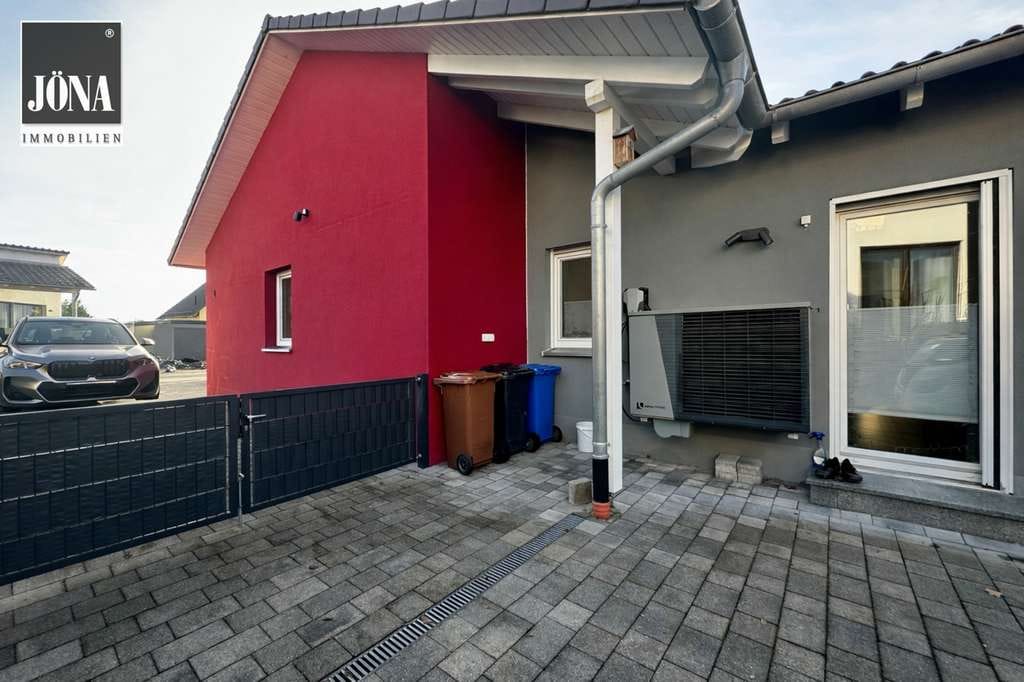 Immobilie in Himmelkron - Ein außergewöhnliches Wohnkonzept – klar, hochwertig, auf einer Ebene - Bild 3