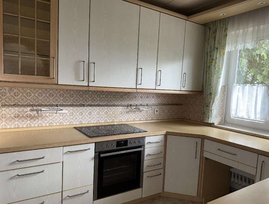 Immobilie in Eggenfelden - 1 - 2 Familienhaus mit Potenzial – großzügig Wohnen unter einem Dach - Bild 4