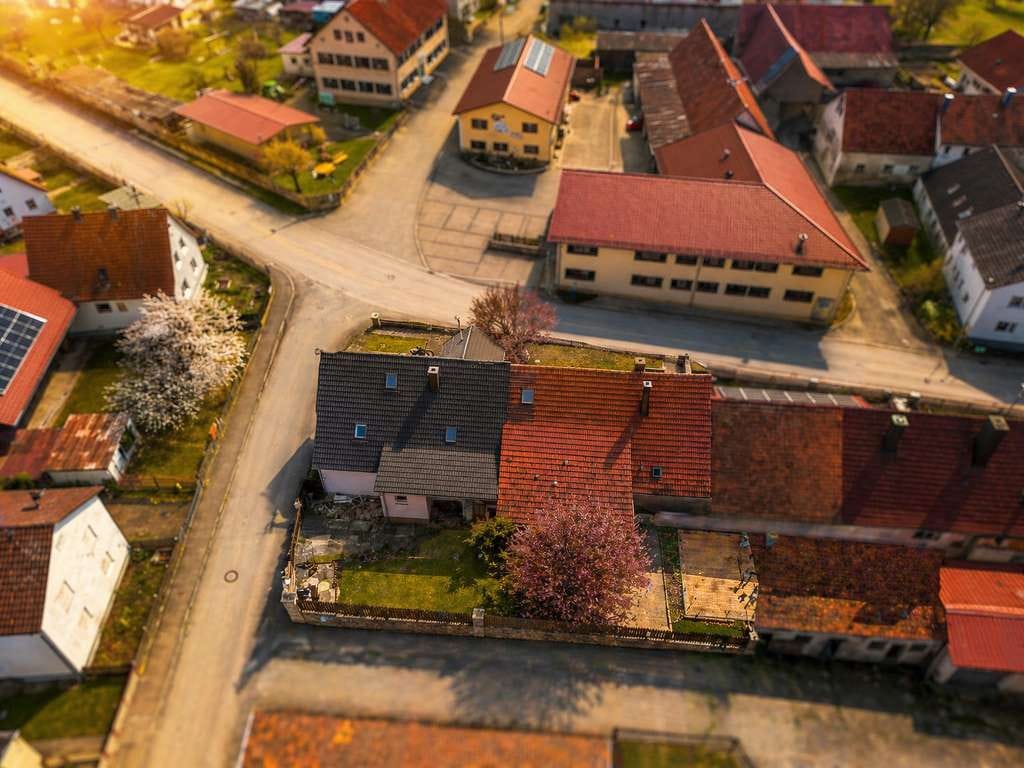 Immobilie in Bachhagel - Modernisiertes Wohnhaus mit Einliegerwohnung & Ausbaureserve – viel Platz & Potenzial - Bild 2