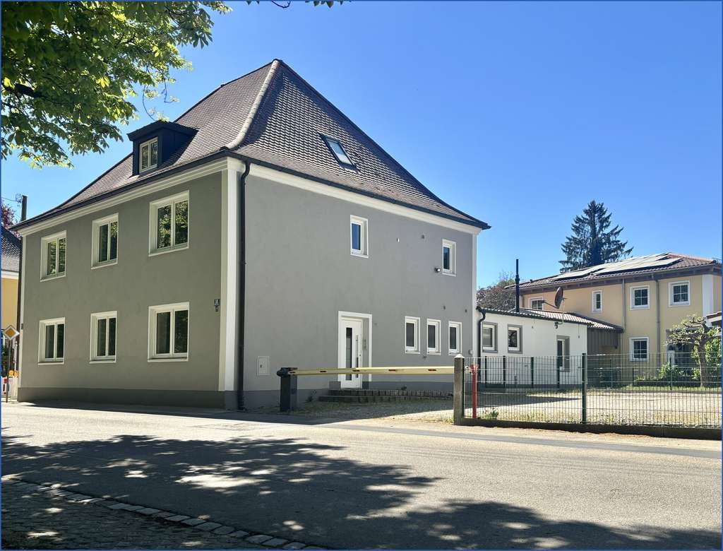Immobilie in Schrobenhausen - Repräsentative Altstadtvilla in Bestlage mit außergewöhnlichen, variablen Nutzungskonzepten! - Bild 2