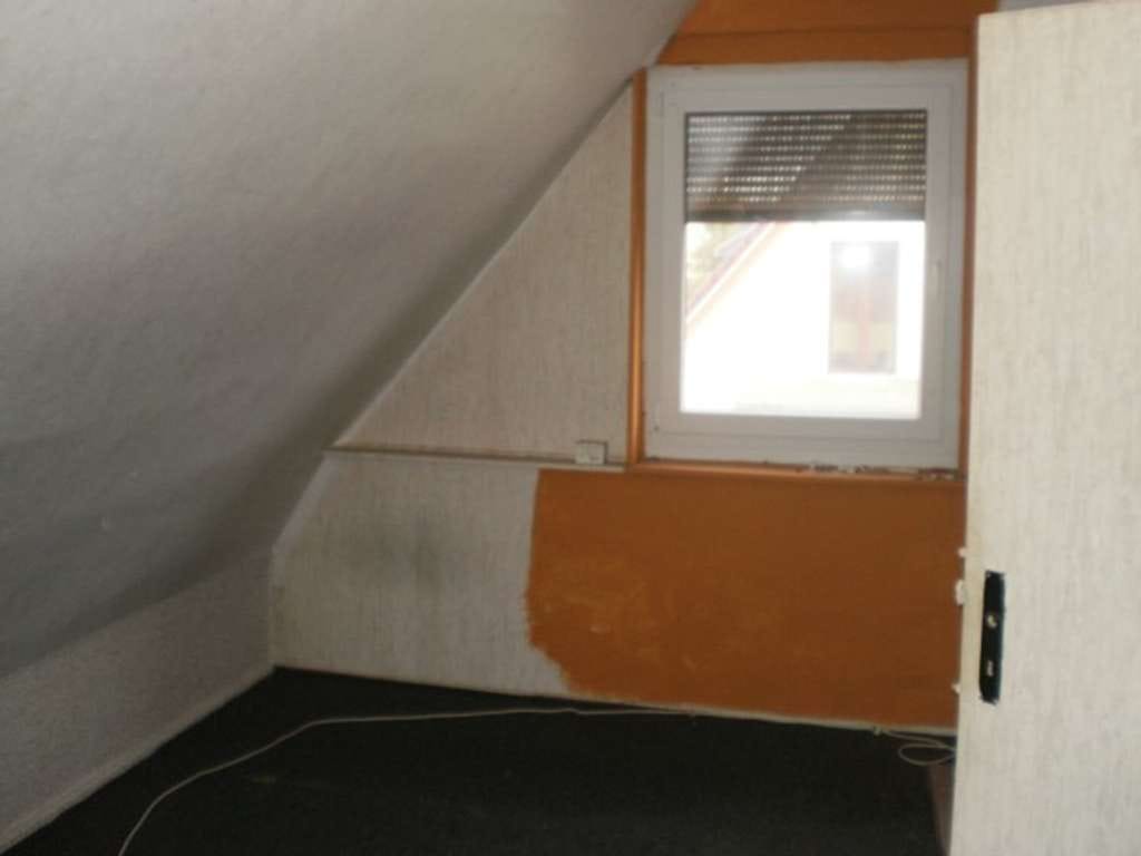Immobilie in Wallhausen - Teilsanierte Doppelhaushälfte in Wallhausen - Bild 3