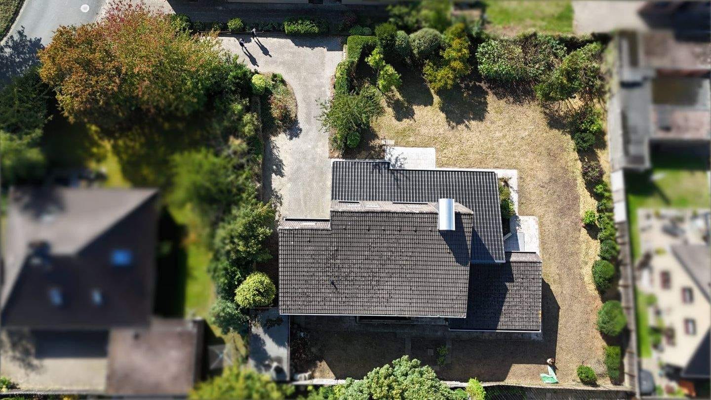 Immobilie in Wildeshausen - Schulviertel: EFH über 4 Ebenen auf knapp 206 m² Wohnfläche, ausgeb. DB mit Garage - Bild 2