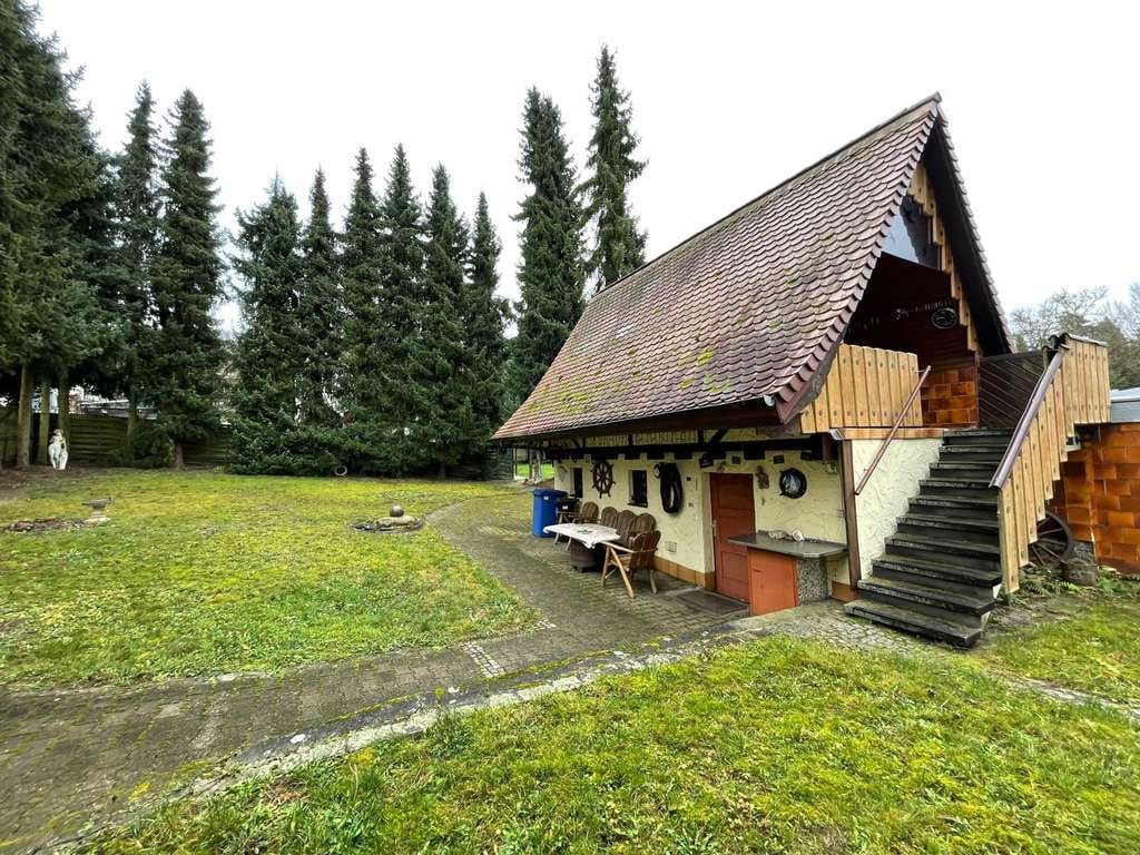 Immobilie in Neckargerach - 1-2-Familienhaus auf traumhaftem Grundstück mit romantischem Schopf - Bild 2
