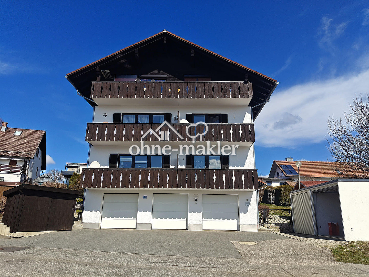 Immobilie in Spiegelau - Panoramablick & Top-Substanz: Sanierte Anlage mit Garage & Ausbaupotenzial - Bild 0