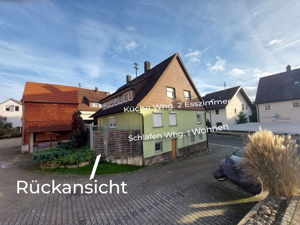 Immobilie in Köngen - Charmantes Einfamilienhaus mit Ausbaupotenzial und 2 Wohneinheiten in zentraler Lage von Köngen - Bild 2