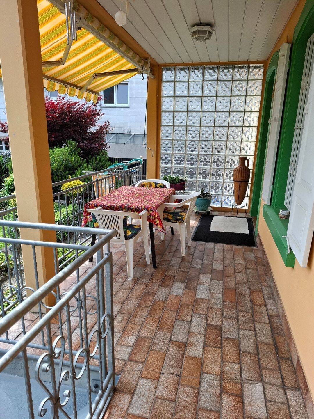 Immobilie in Fischerbach - Hier macht es Spaß zu wohnen! Zwei Garagen. Tolles Haus modernisiert. Gut und günstig! - Bild 2