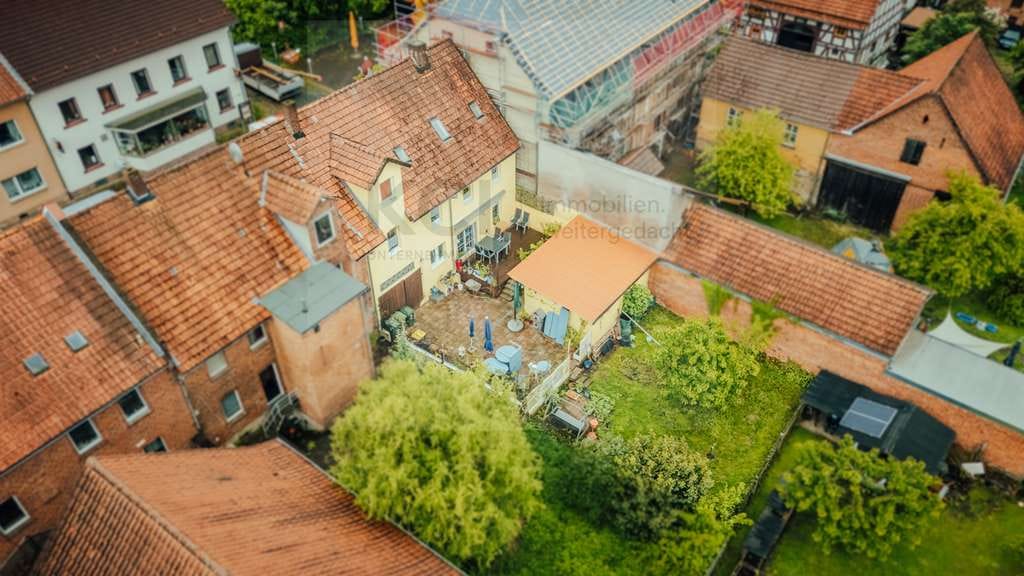 Immobilie in Immenhausen - Großzügiges Wohnhaus in ruhiger Lage mit vorbereitetem Dachgeschossausbau - Bild 1